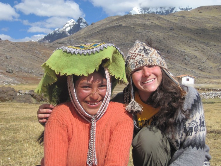 Bolivia-students-local-hats